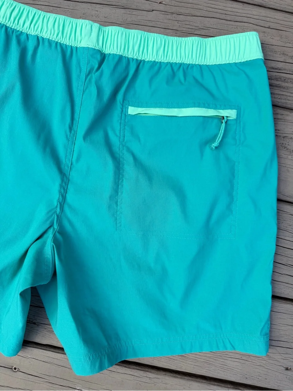 The North Face Class V Pull-On Shorts in Green Mist side XXL